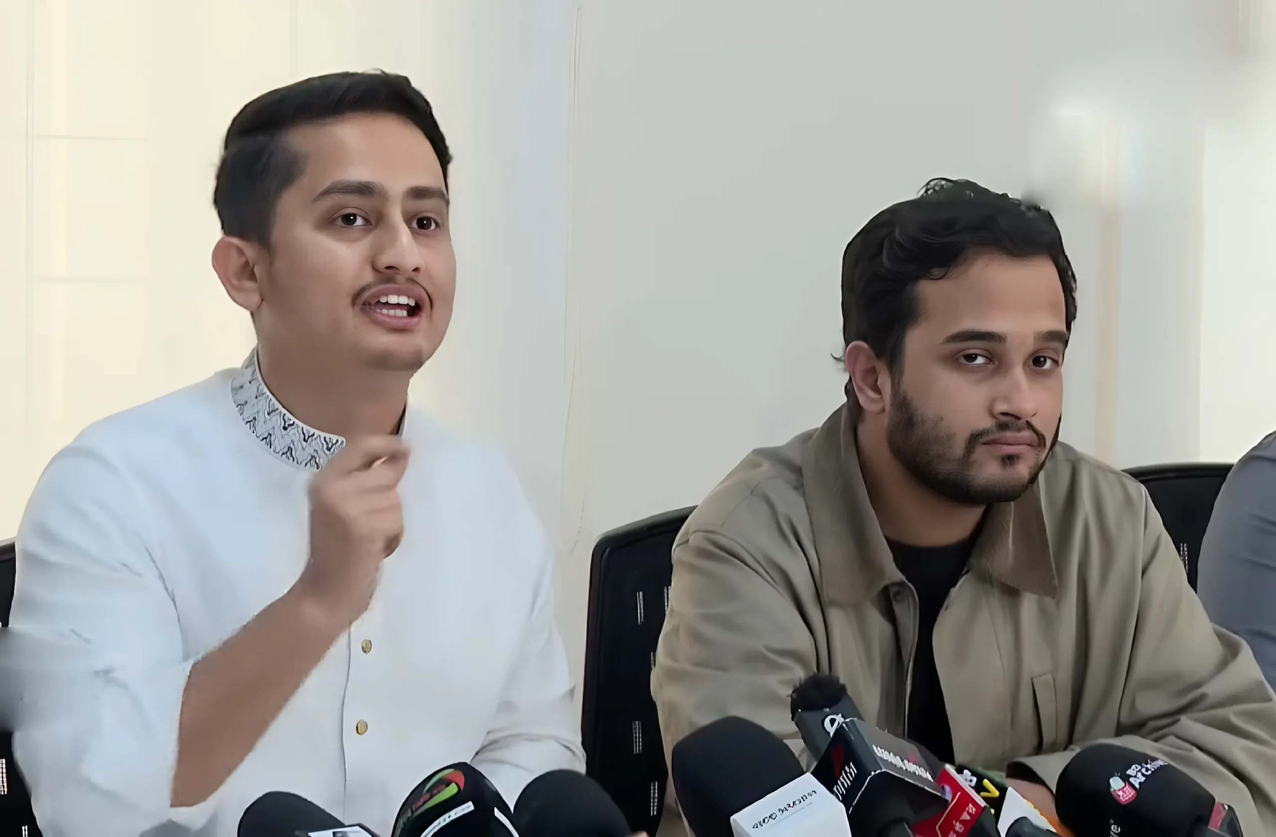 Sarujis Alom and Snikgdha
